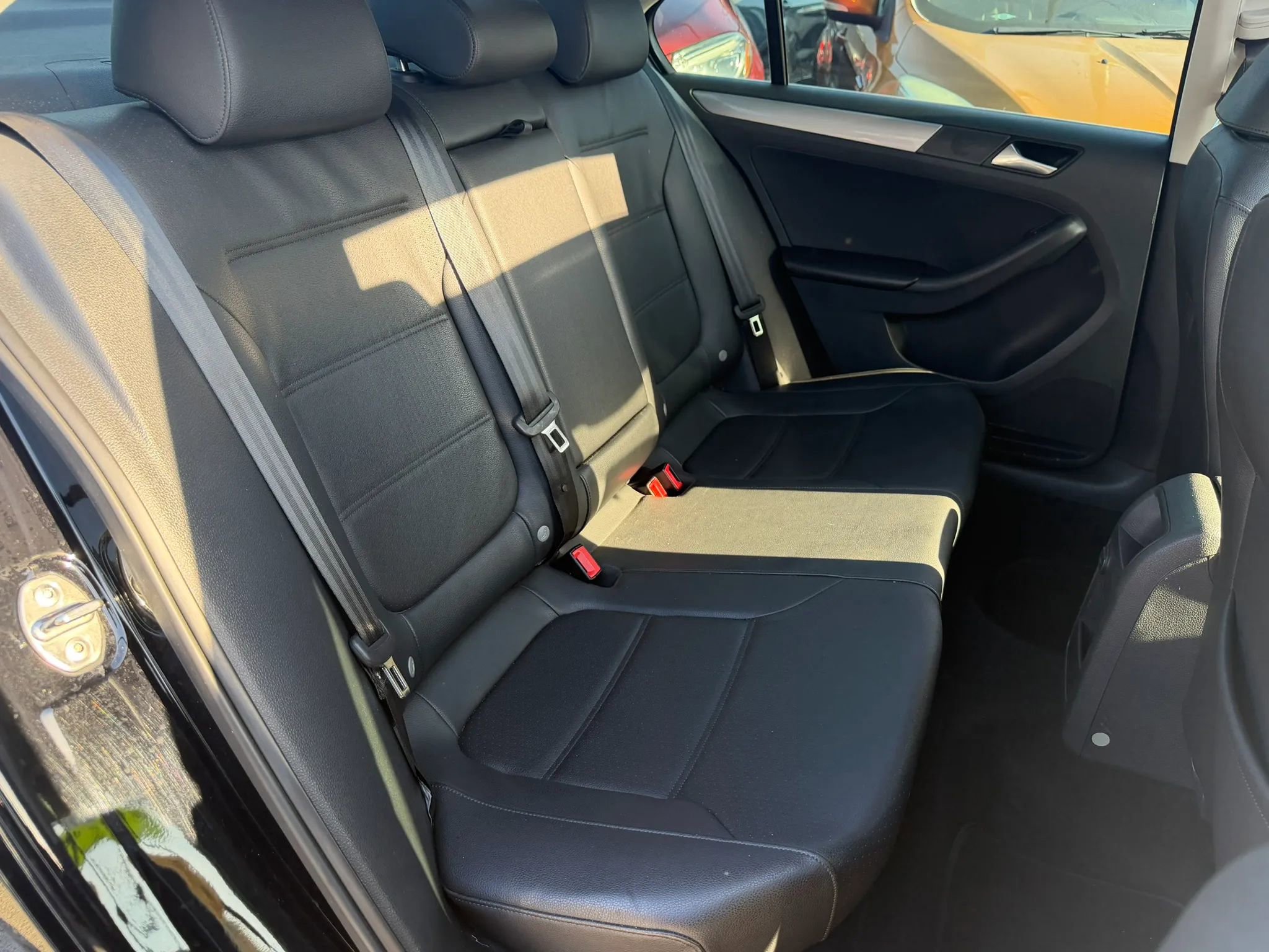 Used 2017 Volkswagen Jetta SE FWD image 12