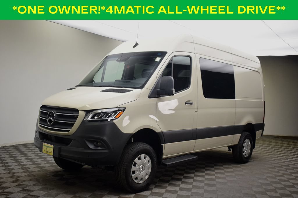 Used 2024 Mercedes-Benz Sprinter 2500 image 3