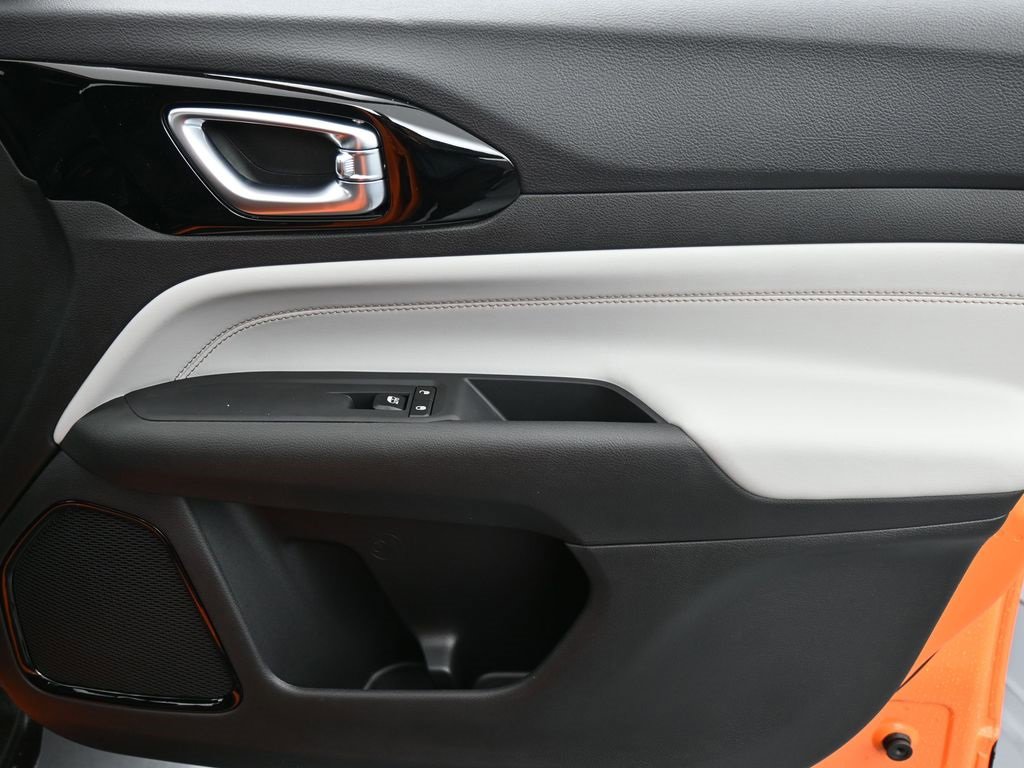 New 2026 Jeep Compass Limited image 19