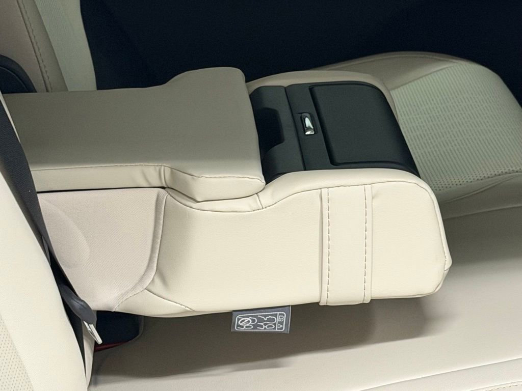 Used 2024 Lexus RX 350 AWD image 25