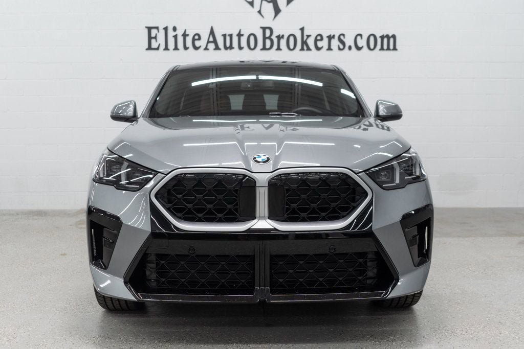 Used 2026 BMW X2 xDrive28i w/ M Sport Package image 3