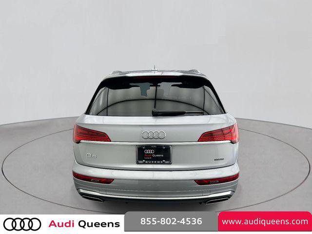 Certified 2023 Audi Q5 2.0T Premium w/ Convenience Package AWD/4WD image 5