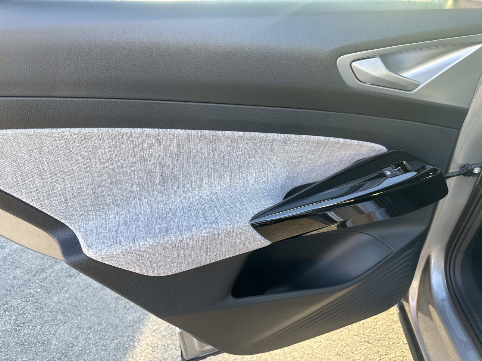 New 2026 Volkswagen ID.4 Pro RWD image 9