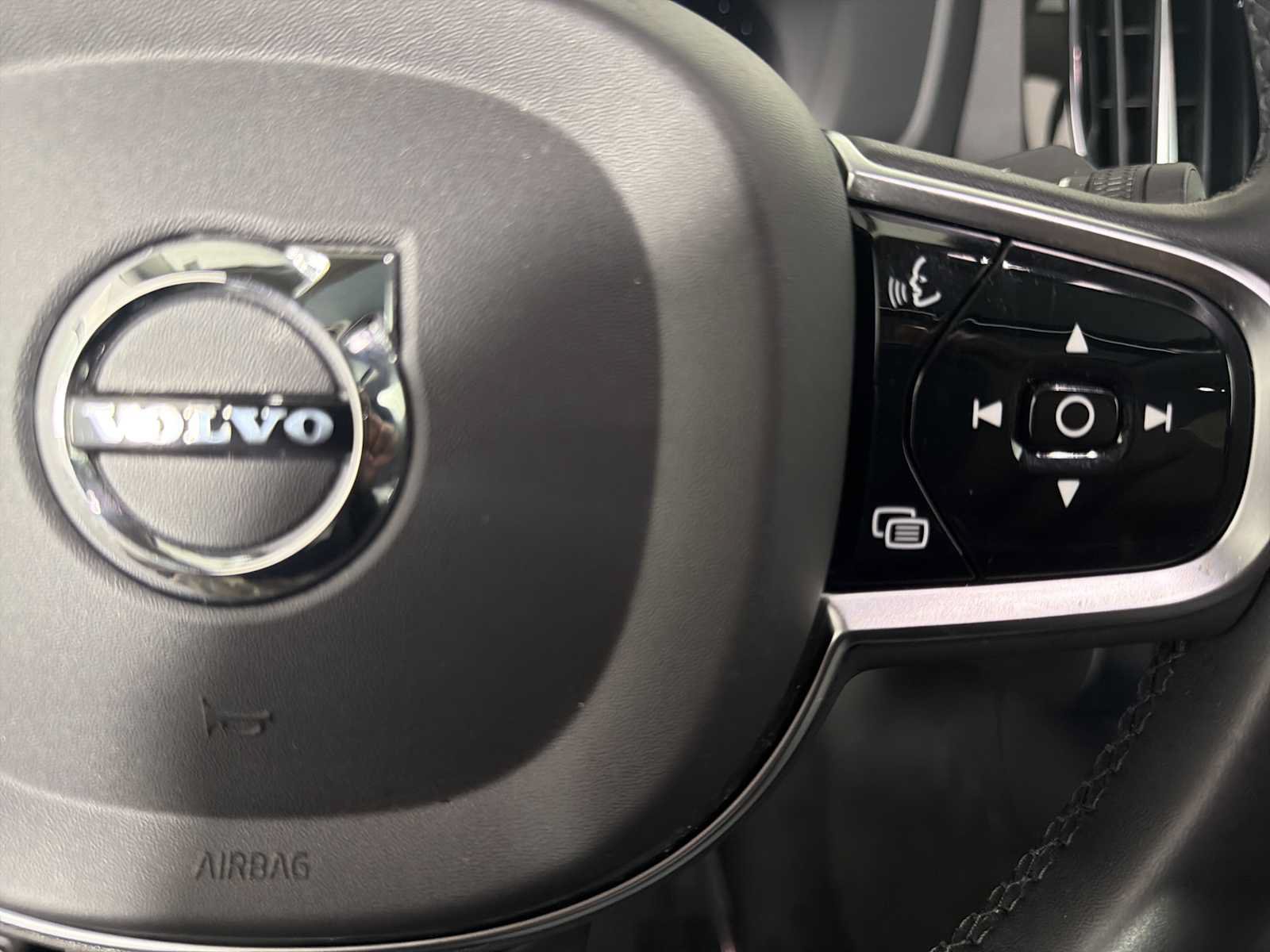 Used 2023 Volvo S60 T8 Plus AWD/4WD image 31