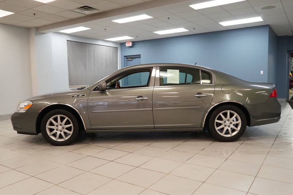 Used 2008 Buick Lucerne CXL w/ Driver Confidence Package image 2