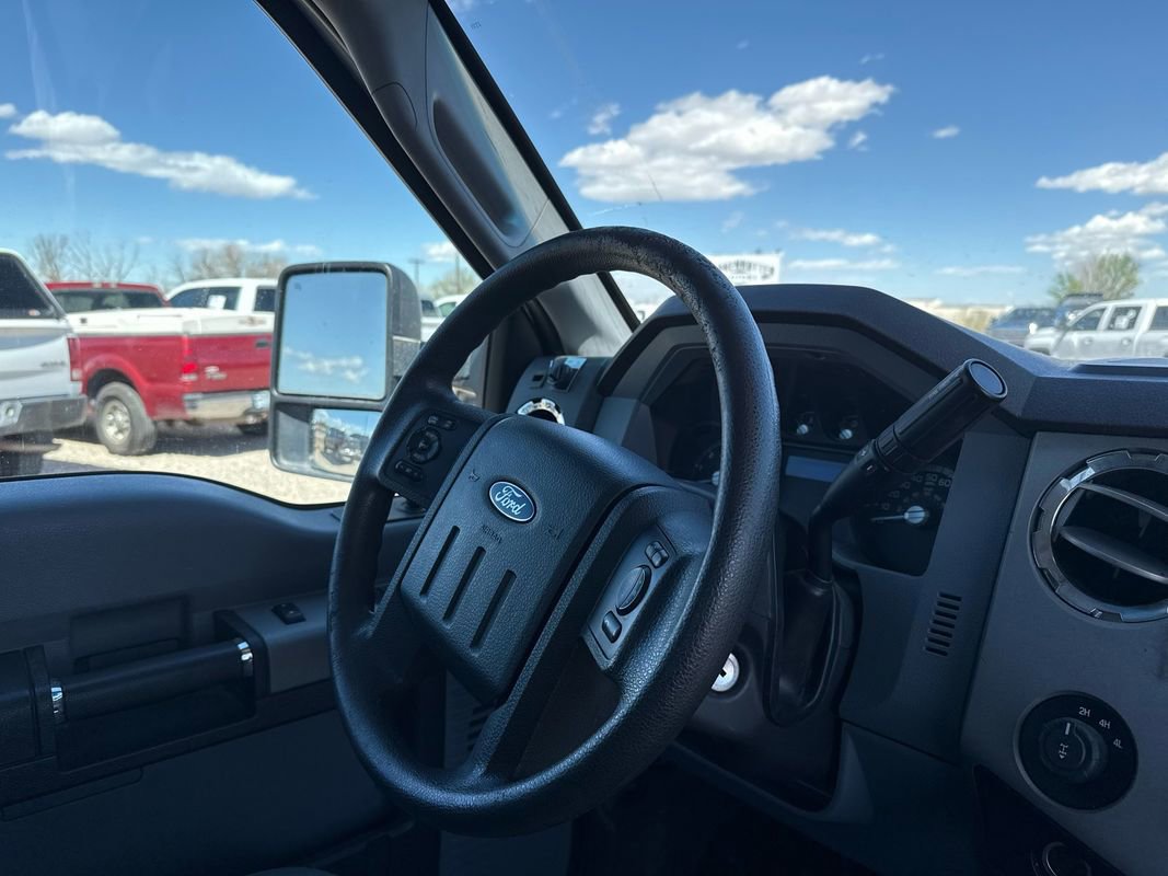 Used 2015 Ford F350 XLT AWD/4WD image 13