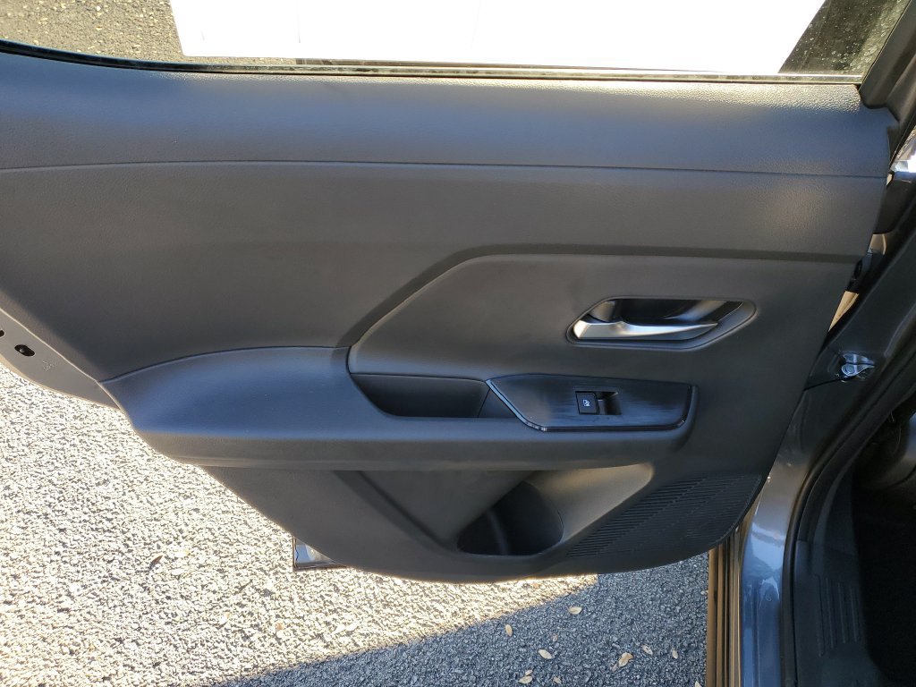 New 2027 Nissan Kicks SR FWD image 10
