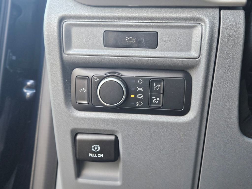 Used 2023 Ford F150 Lightning Pro AWD/4WD image 21