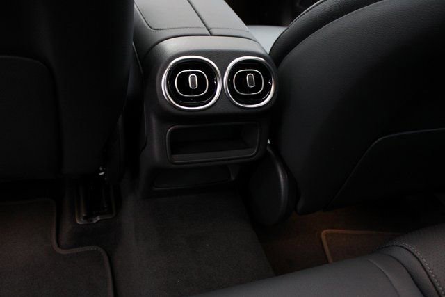 New 2026 Mercedes-Benz GLC 300 4MATIC image 33