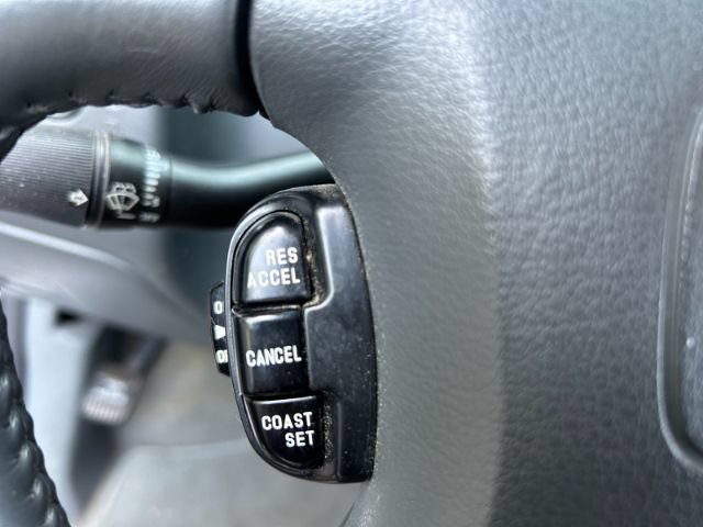 Used 2001 Nissan Quest SE FWD image 20