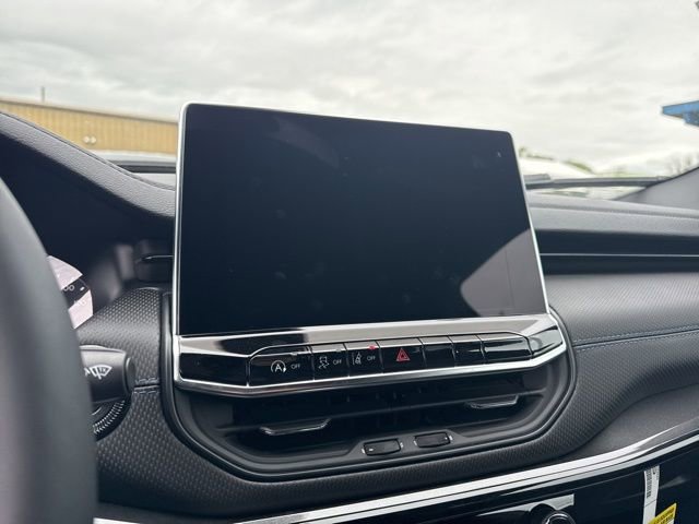 New 2026 Jeep Compass Latitude AWD/4WD image 26