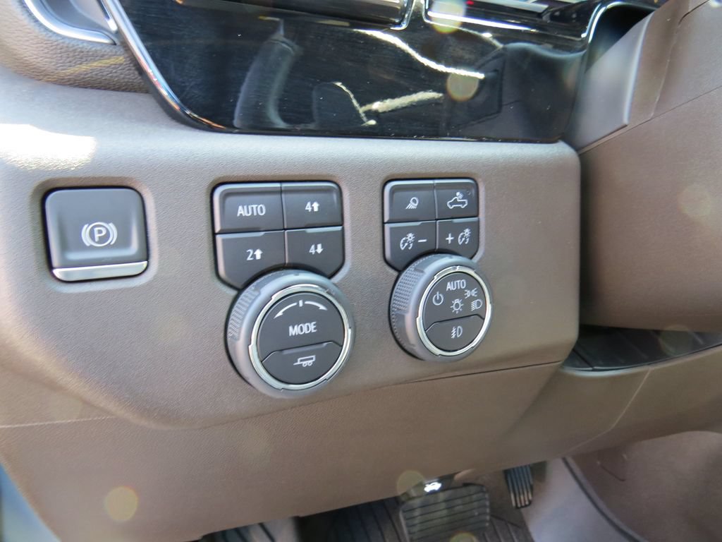 Certified 2023 Chevrolet Silverado 1500 LTZ AWD/4WD image 23