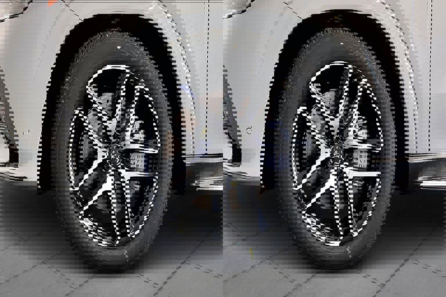 New 2026 Mercedes-Benz GLE 53 AMG 4MATIC Coupe image 17