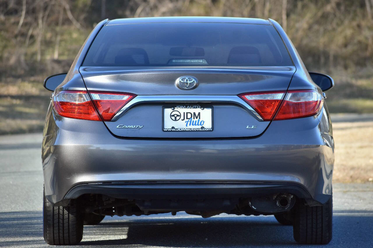 Used 2015 Toyota Camry LE FWD image 6