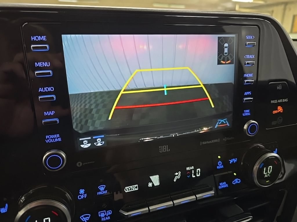 Used 2020 Toyota Highlander Limited AWD/4WD image 27