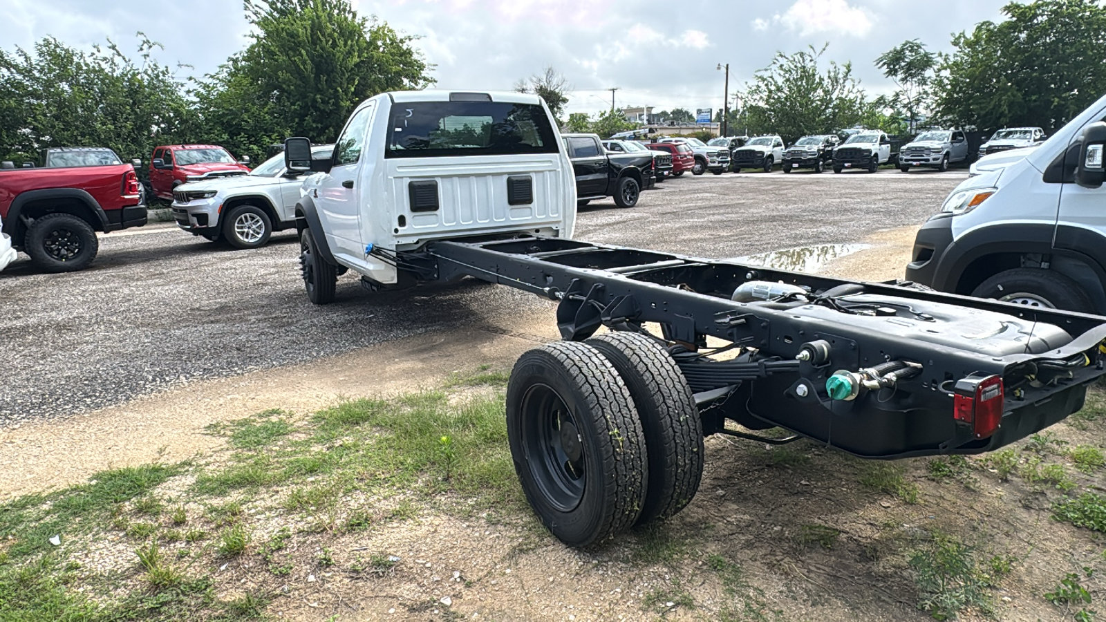 New 2026 RAM 5500 Tradesman AWD/4WD image 7