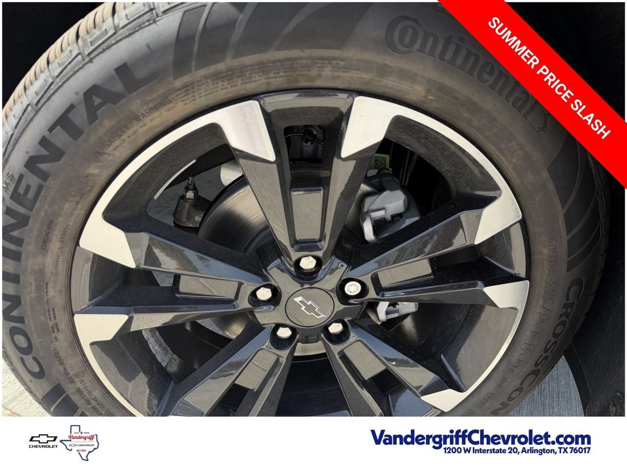 New 2027 Chevrolet Equinox RS w/ Safety and Technology Package FWD image 9
