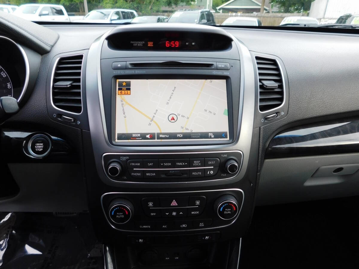 Used 2014 Kia Sorento SX w/ 3rd Row Package image 14