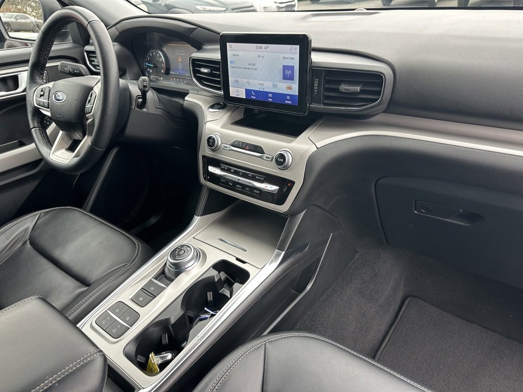 Used 2024 Ford Explorer XLT w/ Equipment Group 202A image 14