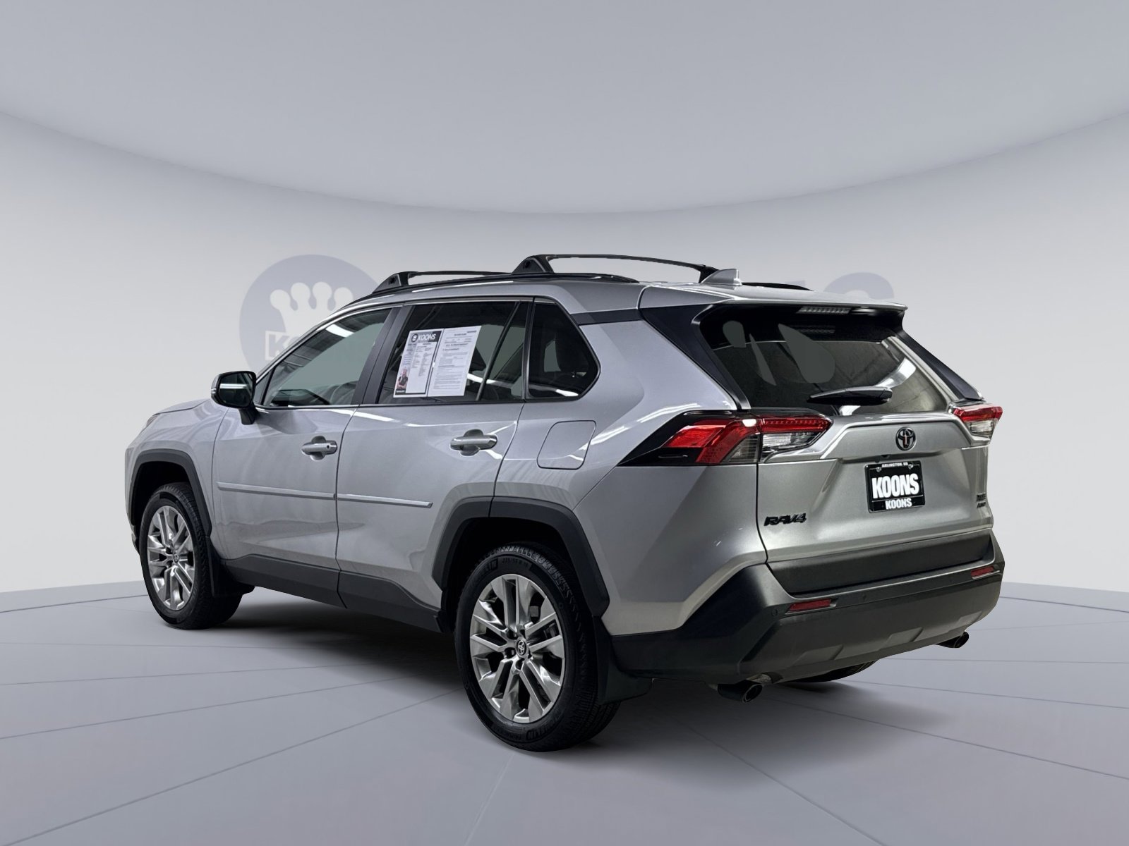 Used 2023 Toyota RAV4 XLE Premium AWD/4WD image 18
