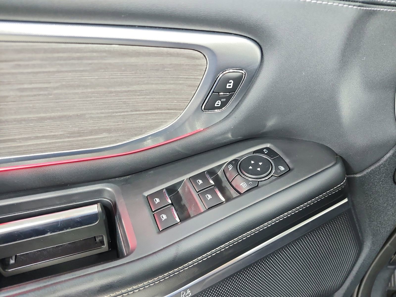 Used 2025 Ford Expedition Max Platinum image 34