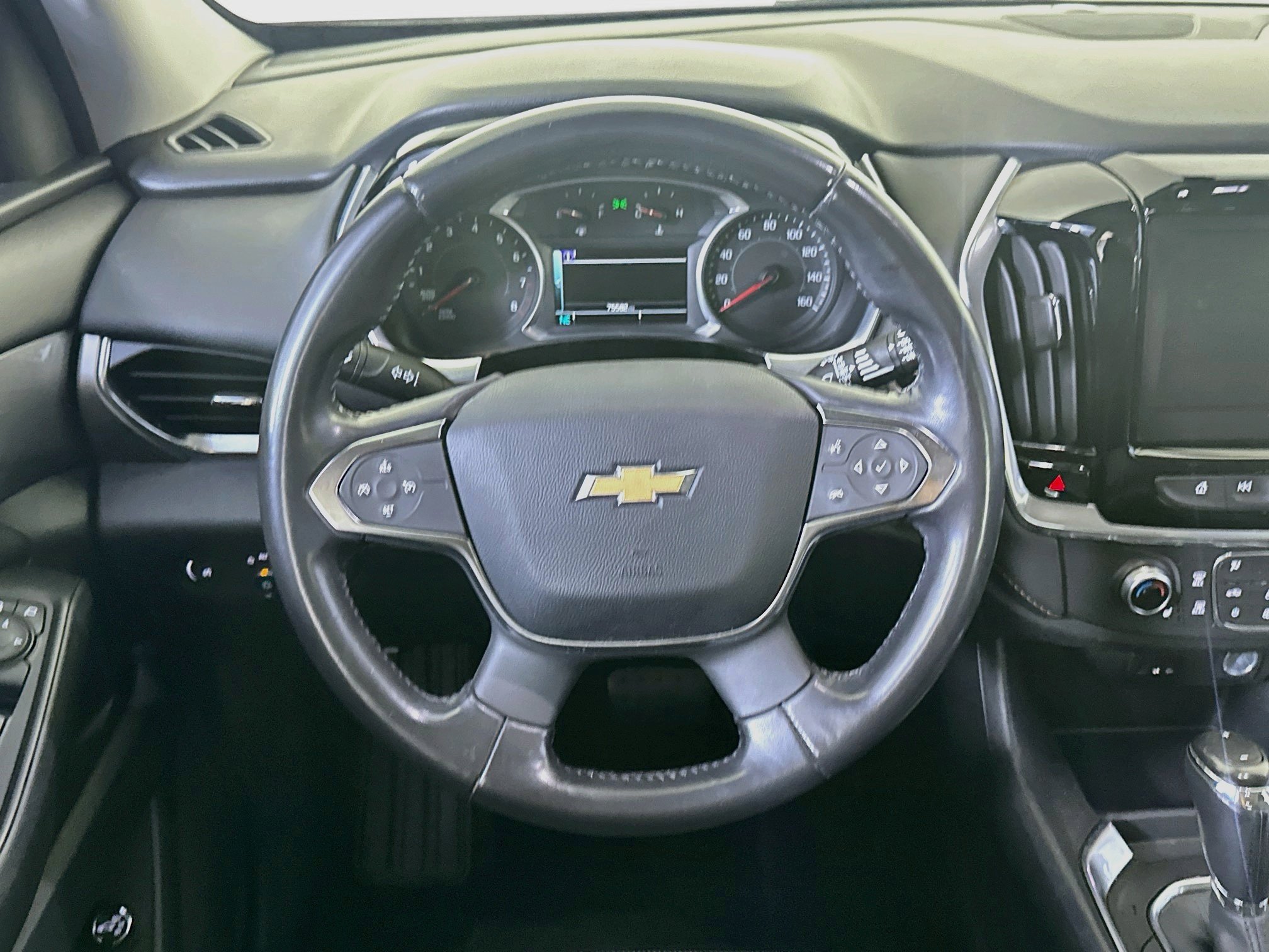 Used 2019 Chevrolet Traverse LT FWD image 18