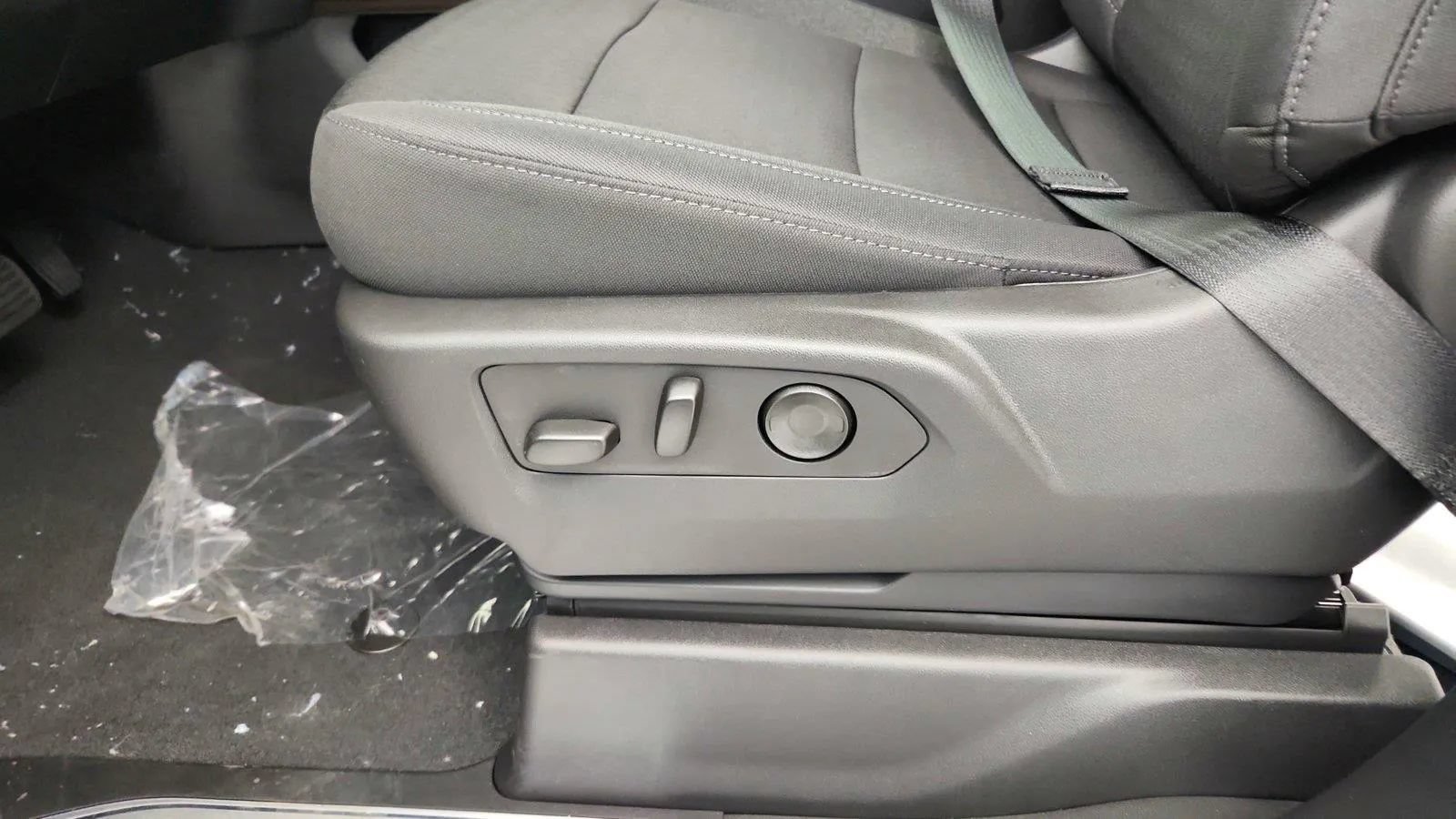 New 2026 Chevrolet Silverado 1500 LT w/ Safety Package AWD/4WD image 18