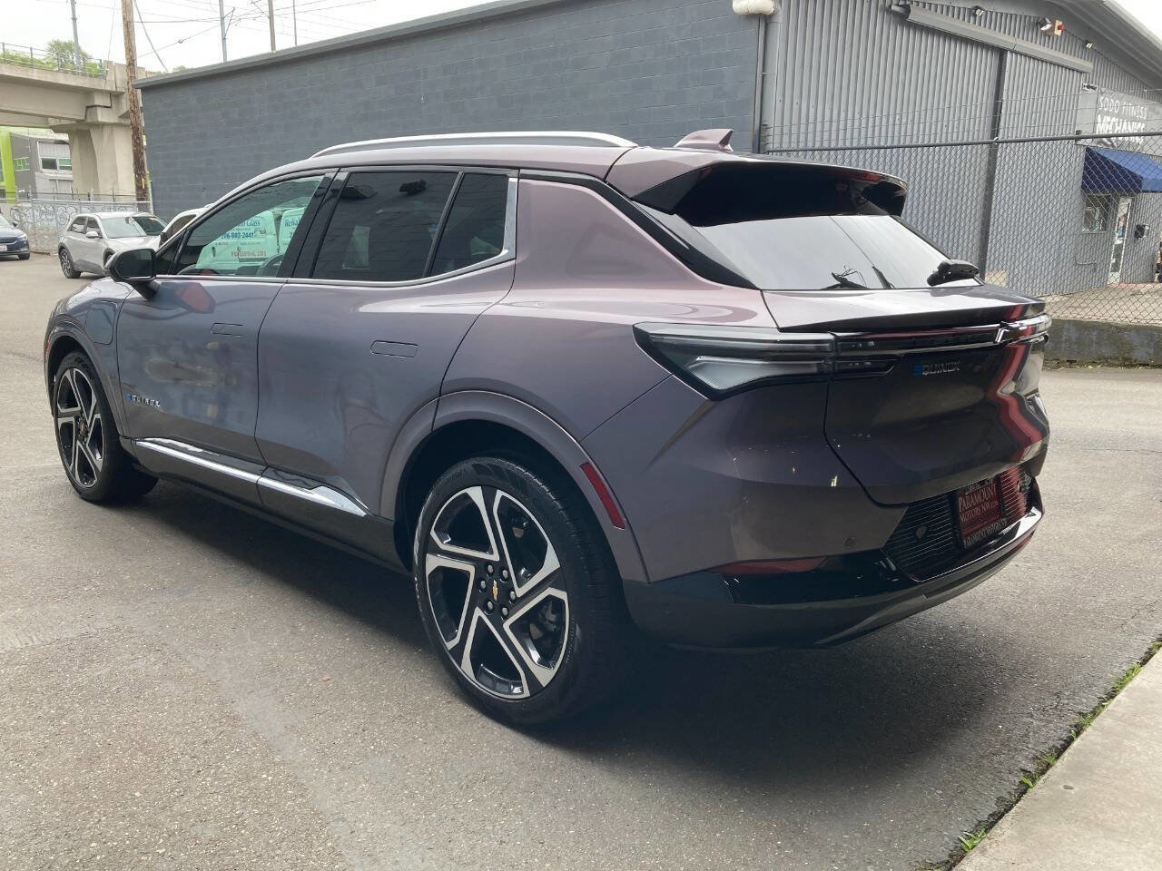 Used 2025 Chevrolet Equinox EV LT w/ Convenience Package II FWD image 6