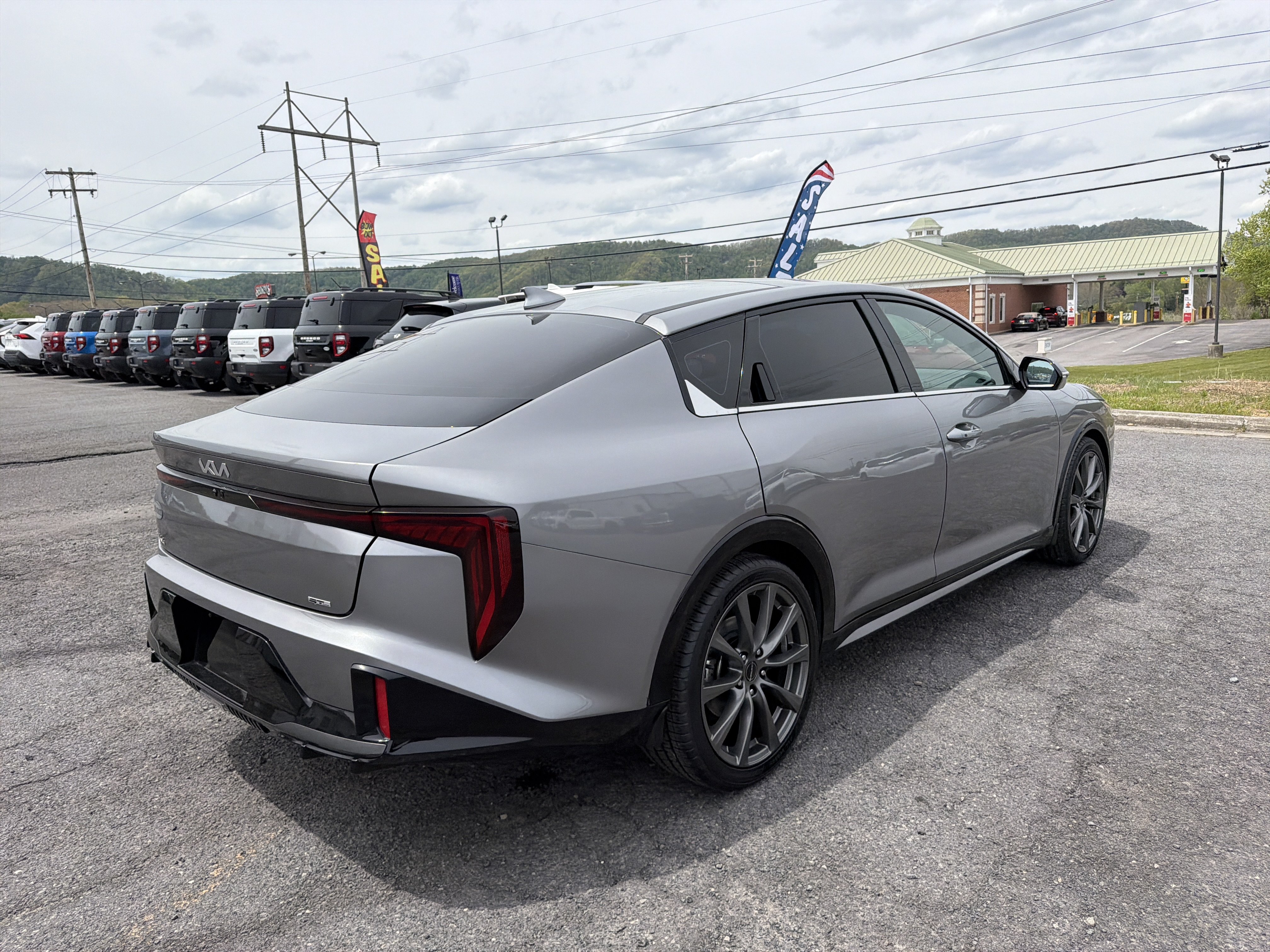 Used 2025 Kia K4 GT-Line w/ GT-Line Sunroof Package FWD image 6