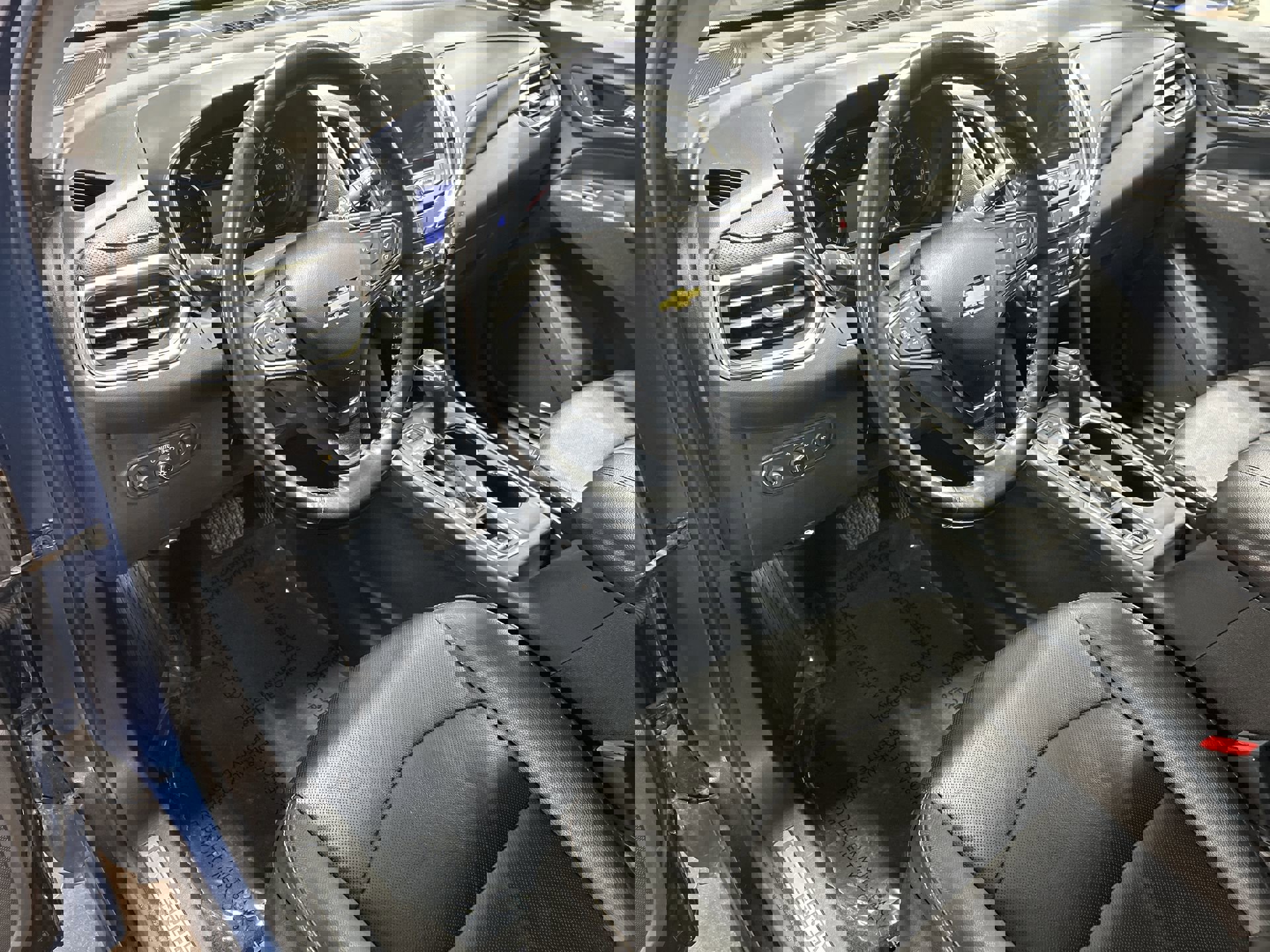 Used 2020 Chevrolet Equinox Premier image 11