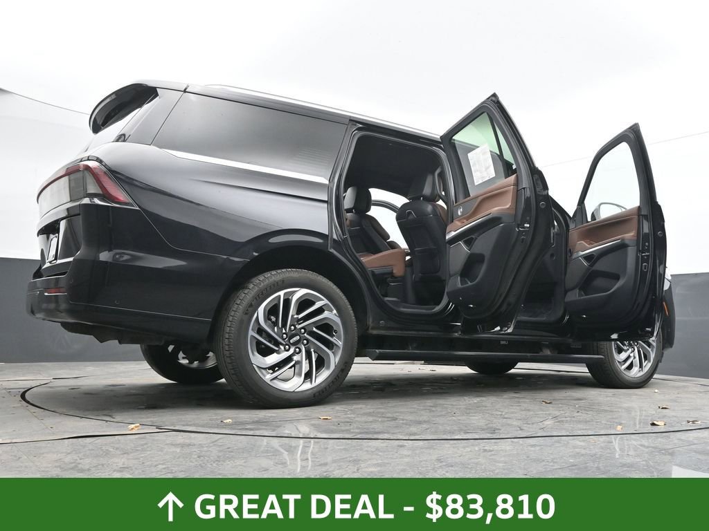 Used 2025 Lincoln Navigator Reserve AWD/4WD image 79