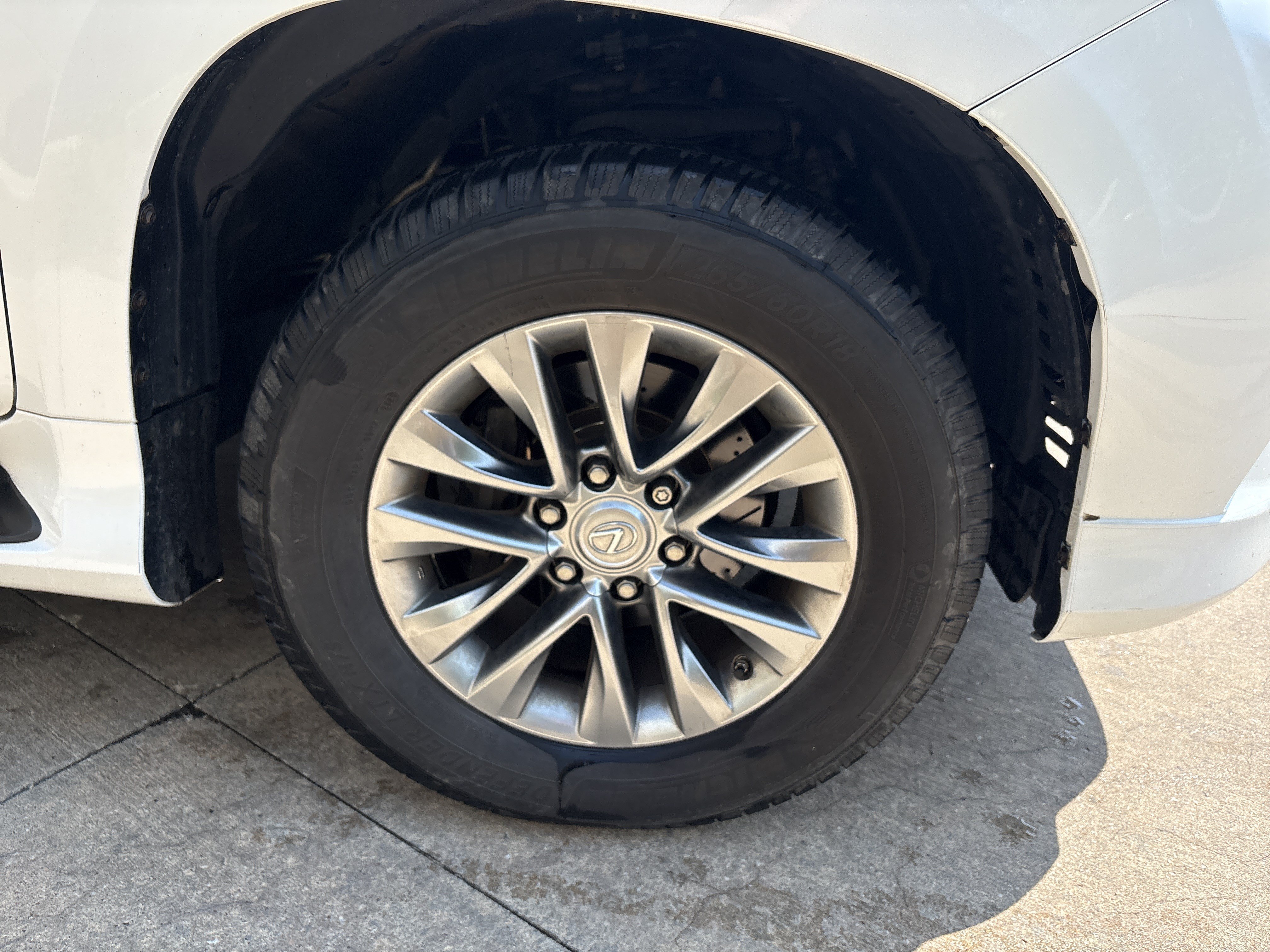Used 2018 Lexus GX 460 Luxury AWD/4WD image 13