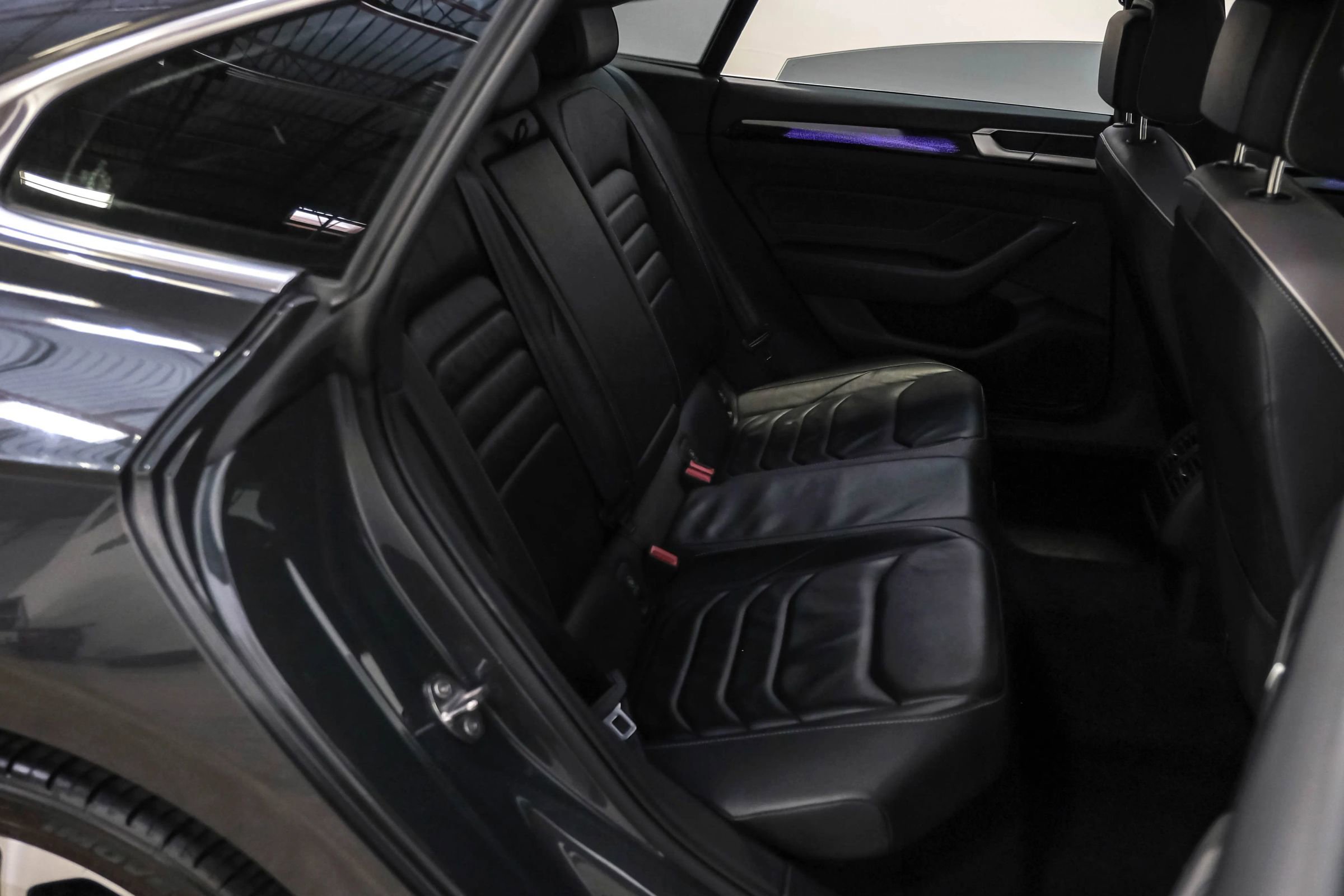 Used 2021 Volkswagen Arteon SEL image 32