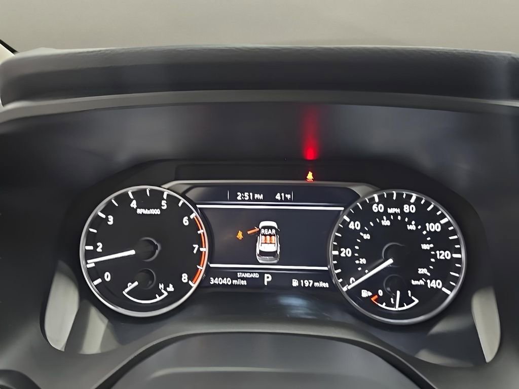 Used 2025 Nissan Rogue SV image 28