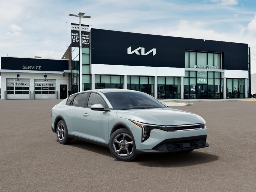 New 2026 Kia K4 FWD image 9