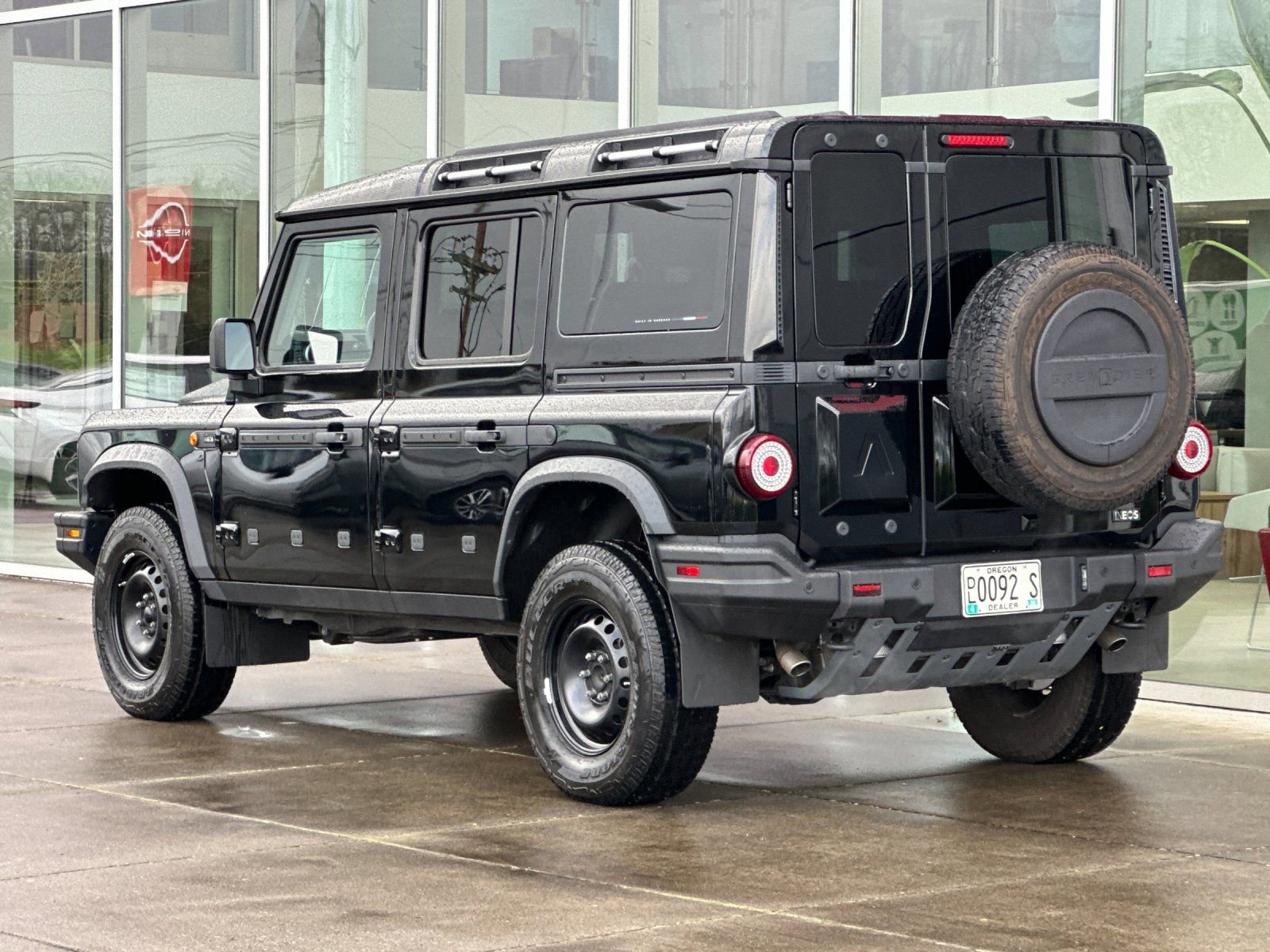Used 2024 INEOS Grenadier Fieldmaster Edition image 5