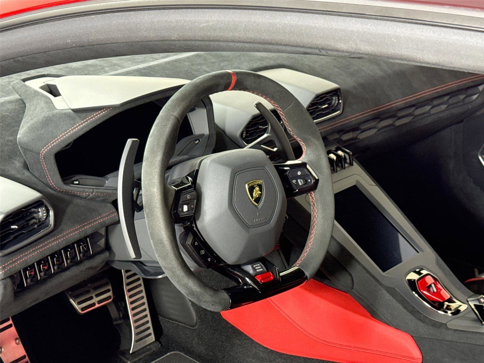 Used 2022 Lamborghini Huracan STO RWD image 16