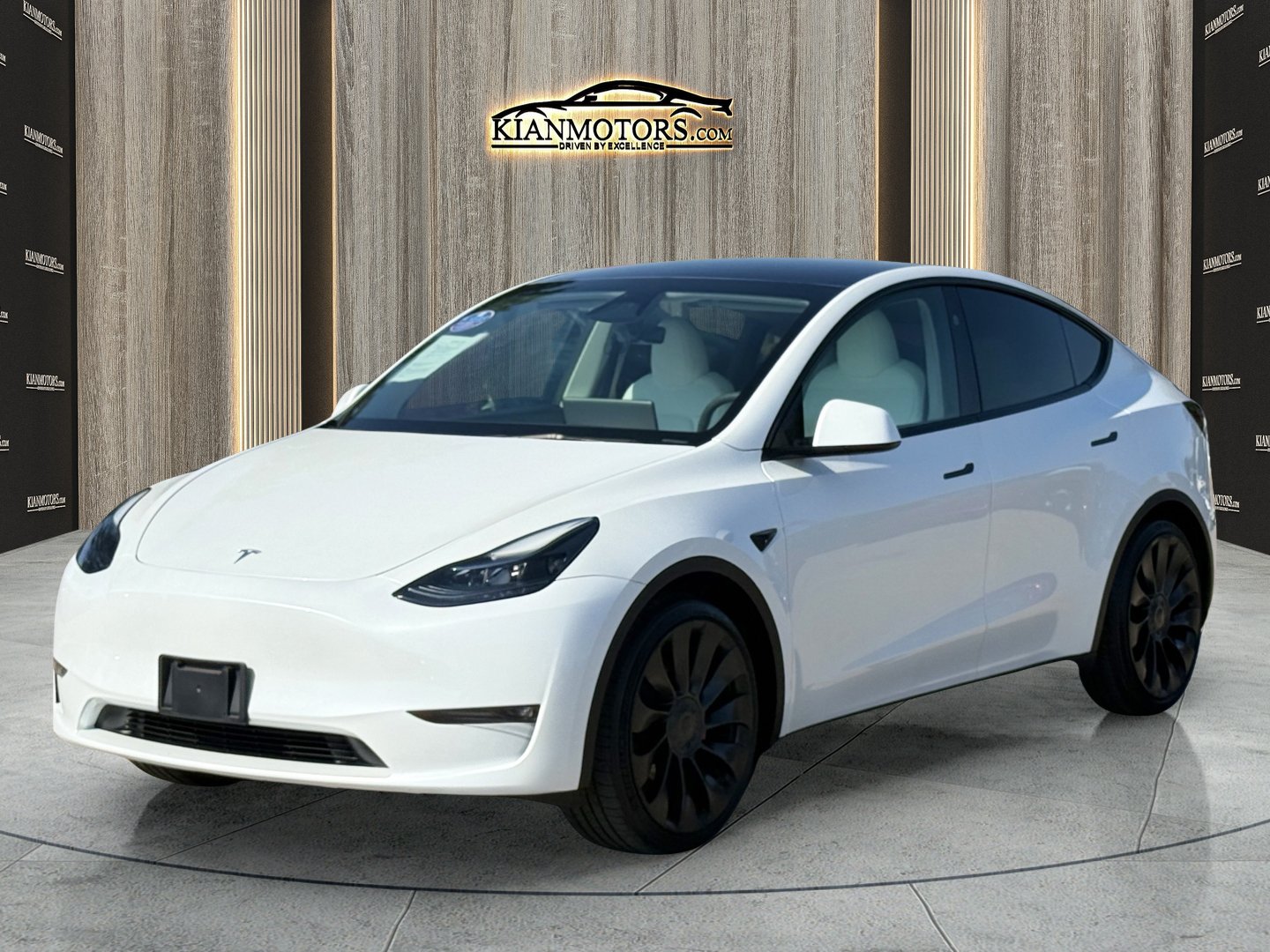 Used 2023 Tesla Model Y Long Range AWD/4WD image 3