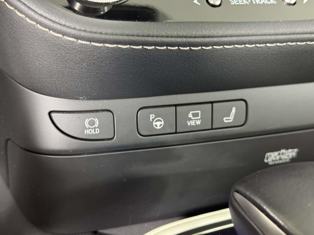 Used 2024 Lexus LS 500 AWD w/ Interior Upgrade Package image 29