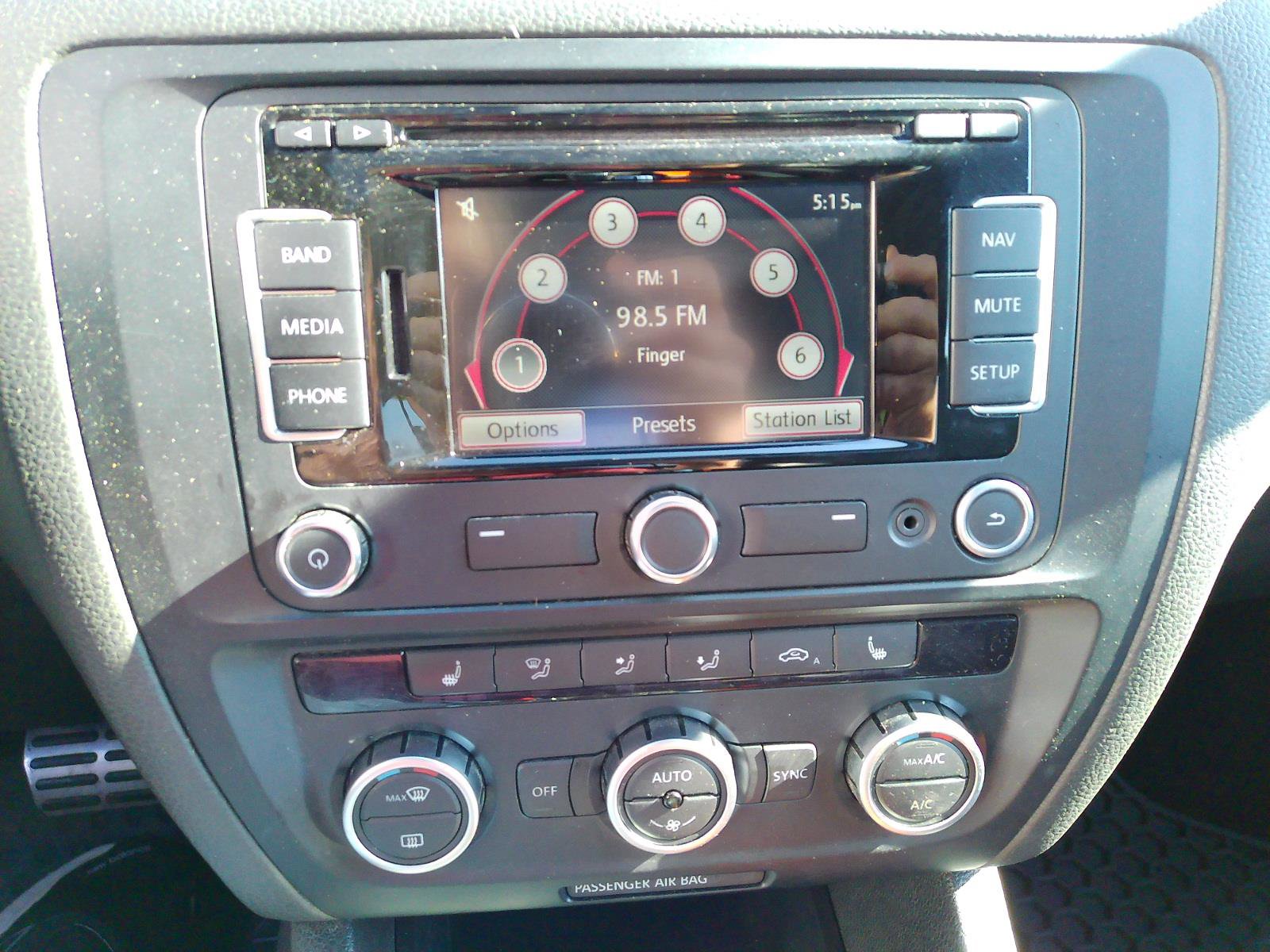 Used 2013 Volkswagen Jetta GLI Autobahn FWD image 17