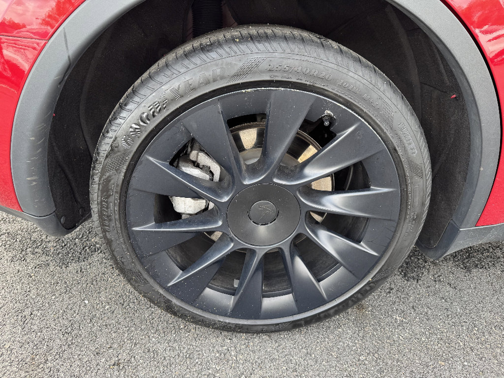 Used 2023 Tesla Model Y Long Range AWD/4WD image 23