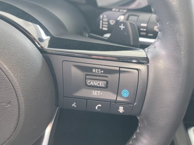 Used 2024 Nissan Pathfinder SL AWD/4WD image 16