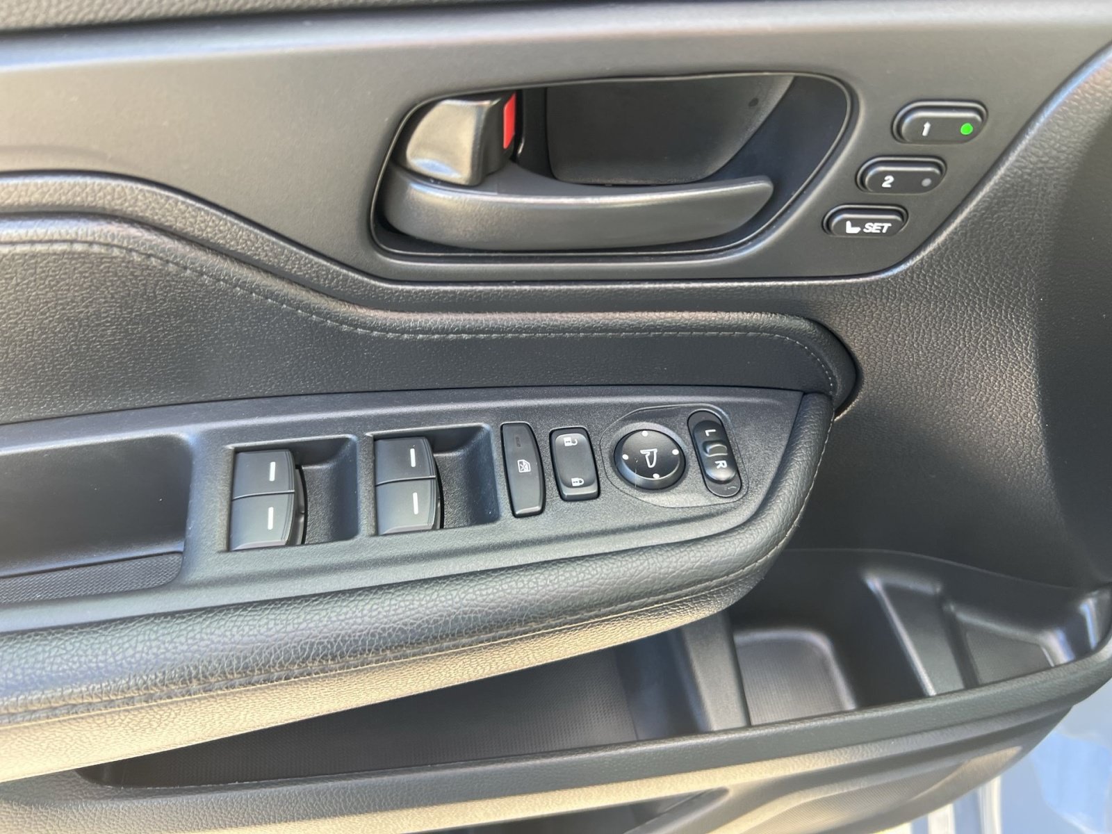 Used 2024 Honda Odyssey Sport image 15