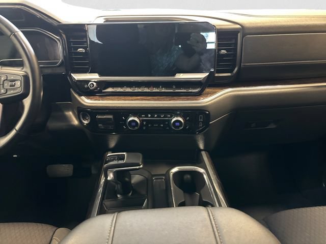 Used 2023 GMC Sierra 1500 Elevation w/ X31 Off-Road Package AWD/4WD image 12