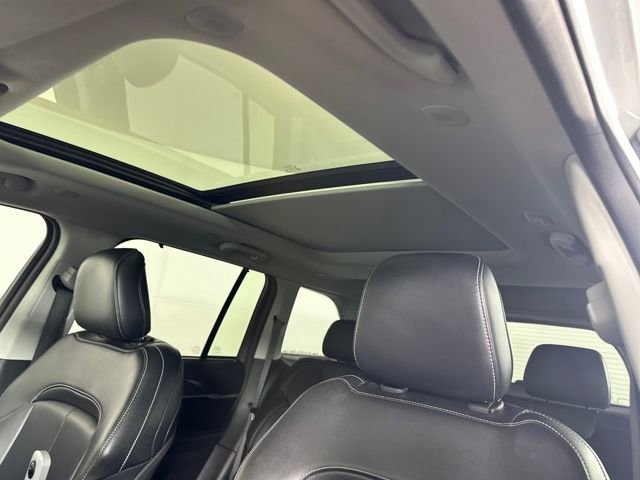 Used 2023 Jeep Grand Cherokee 4WD 4xe w/ Luxury Tech Group II image 12