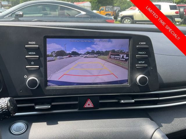 Used 2022 Hyundai Elantra SEL w/ Preferred Accessory Package image 20