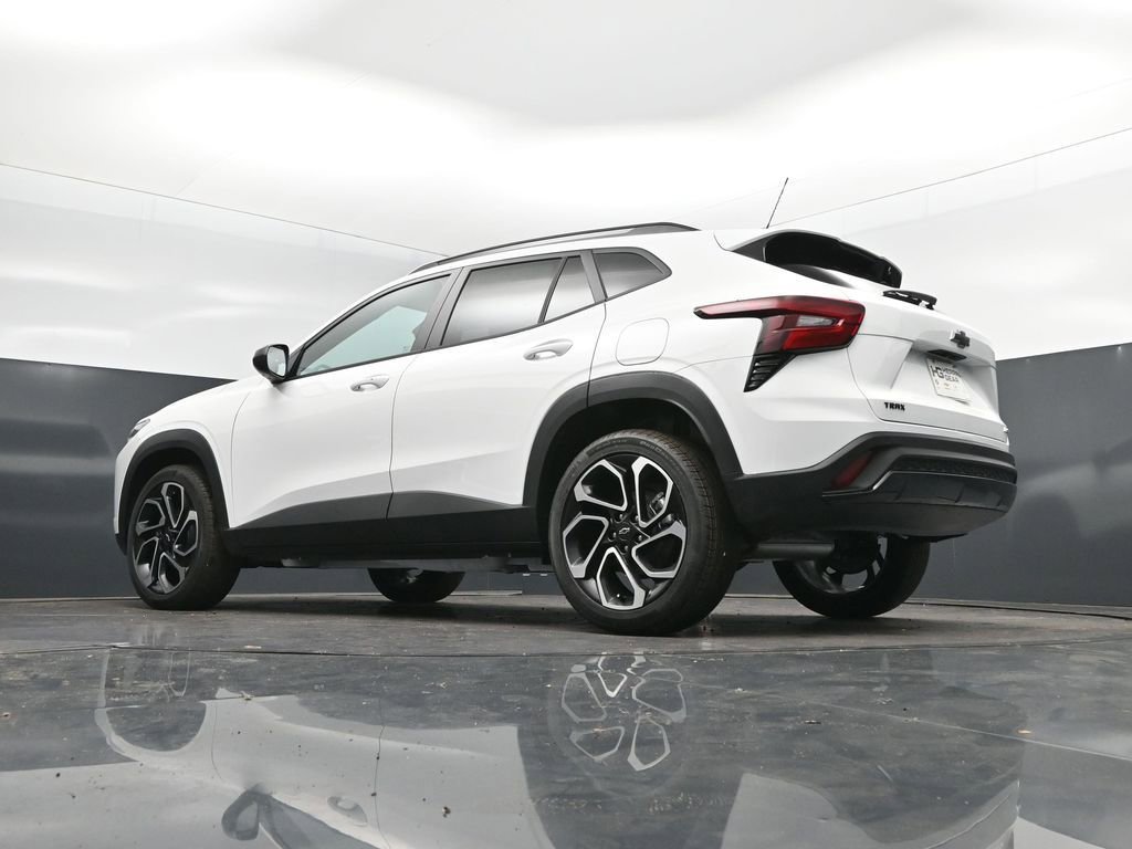 New 2026 Chevrolet Trax RS w/ Sunroof Package FWD image 42
