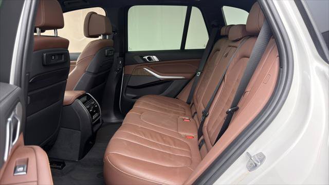Used 2019 BMW X5 xDrive40i w/ Premium Package 2 AWD/4WD image 16