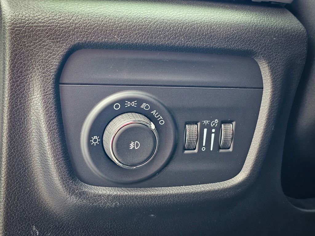 New 2026 Jeep Grand Cherokee Limited image 14