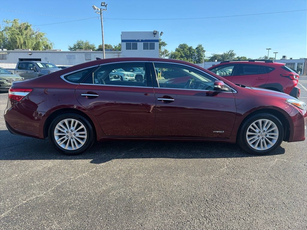 Used 2015 Toyota Avalon Limited w/ Technology Package FWD image 8